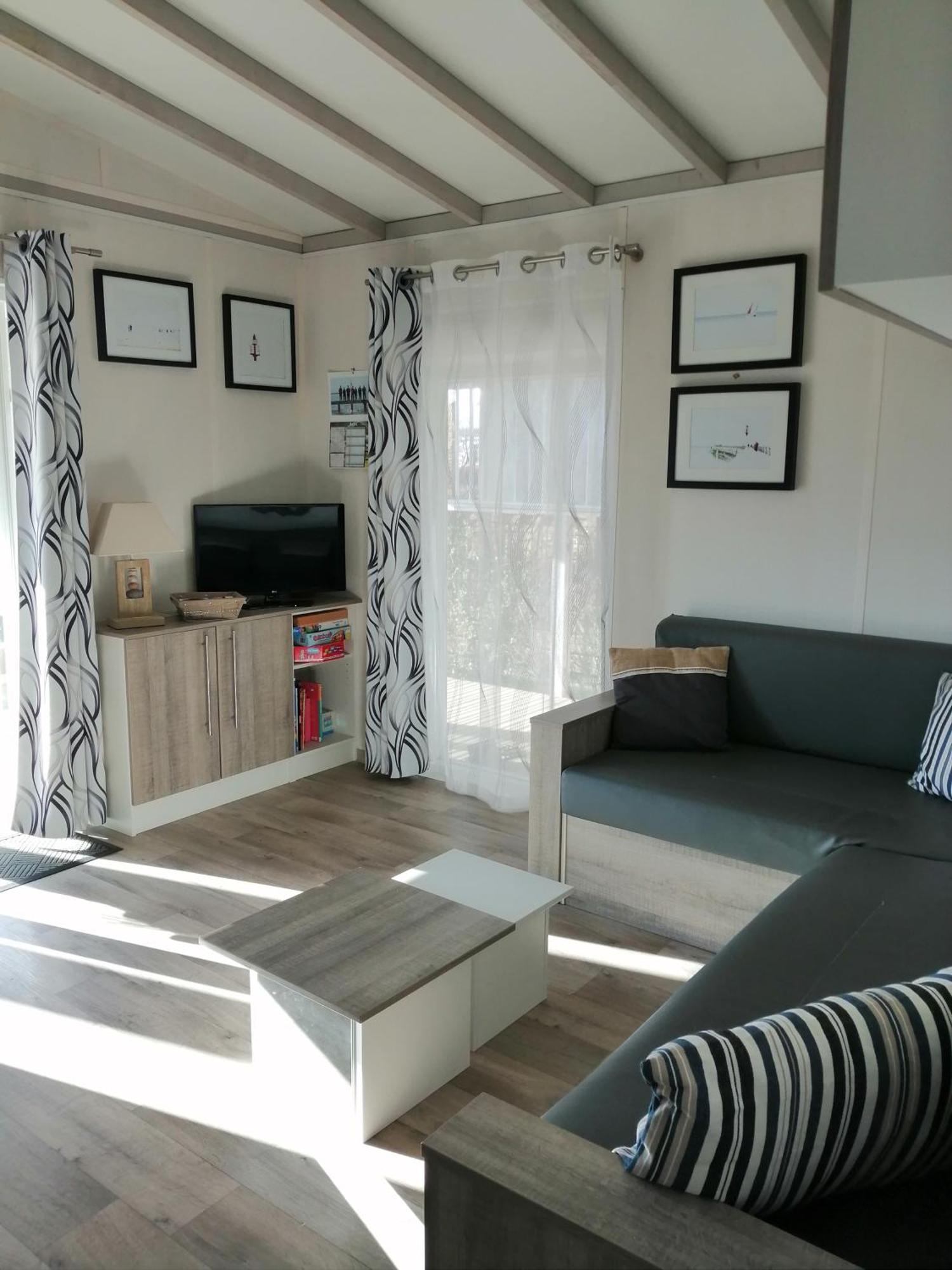 Les Bains De Mer Grandcamp-Maisy Exteriör bild
