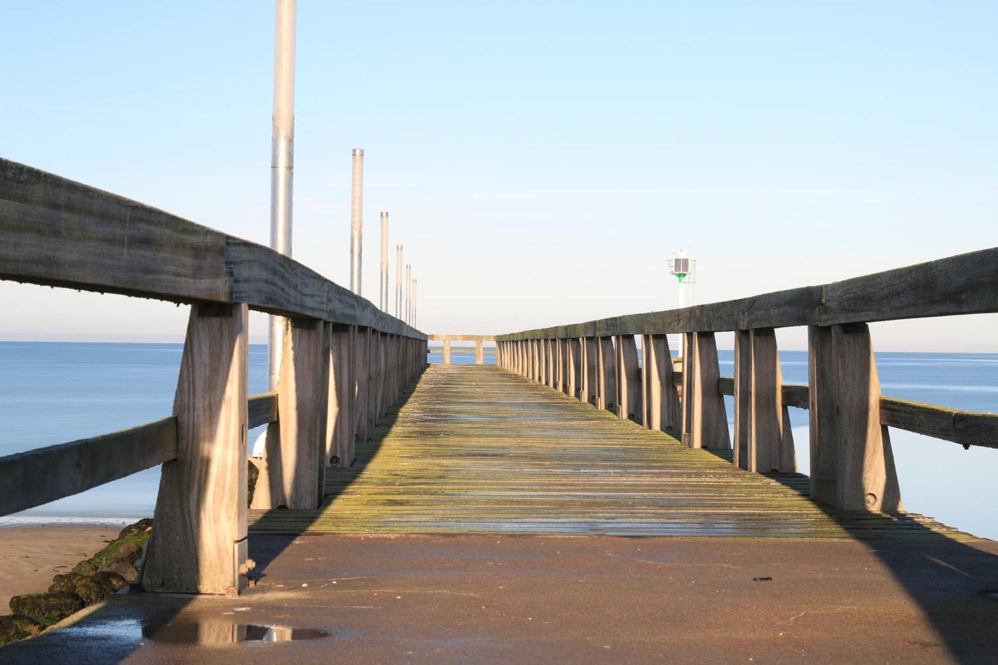 Les Bains De Mer Grandcamp-Maisy Exteriör bild
